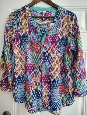 Grand & Greene Boho Geometric Chevron Ikat Blouse V-Neck Top Size M